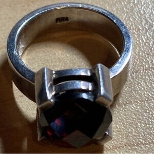 925 and precious stone ring